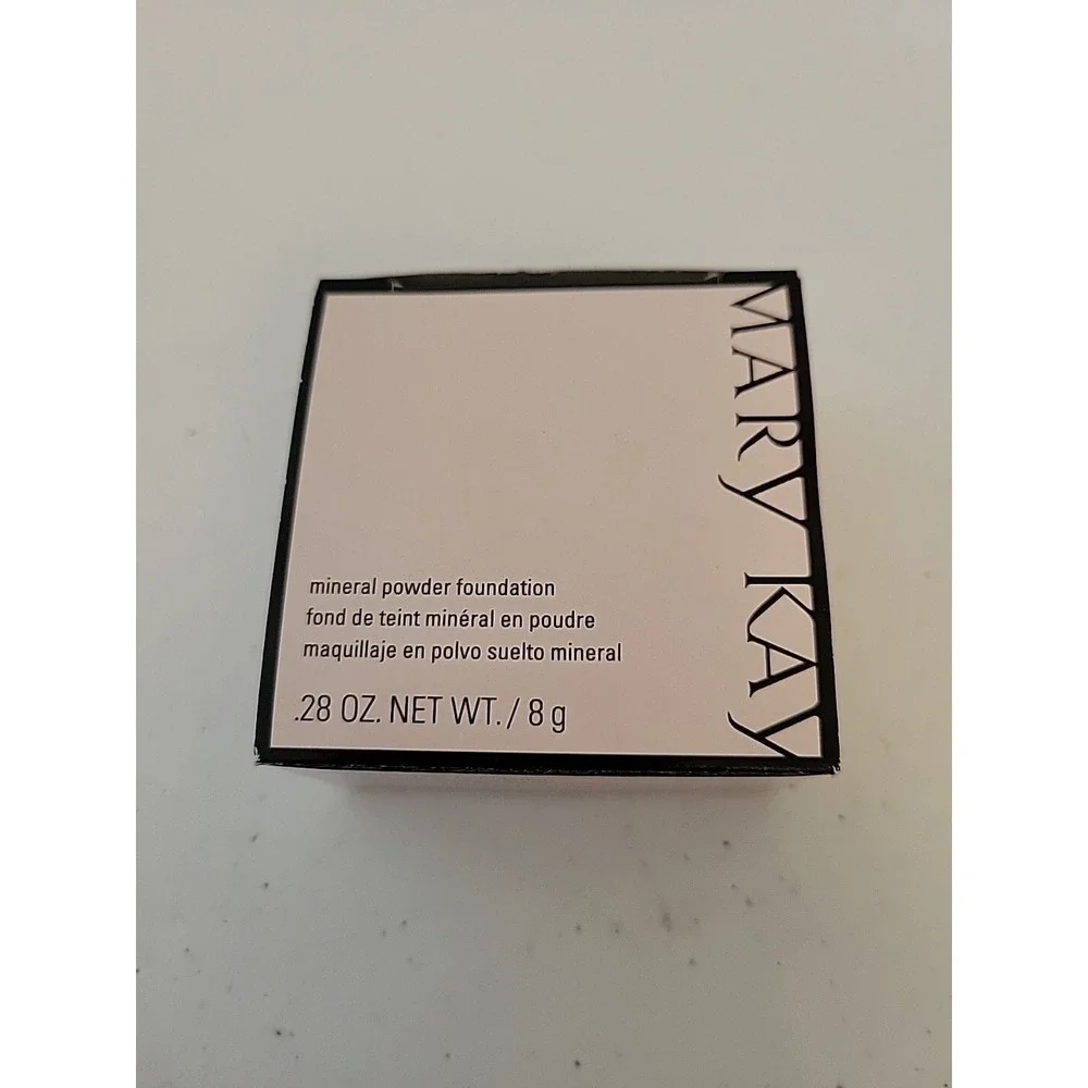 Mary‎ Kay Mineral Powder Foundation BRONZE 4 .28 oz. 8 g 040993